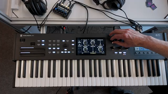 SequencerTalk Meets Nonlinear Labs C25: Digital Sound Architecture for the Stage