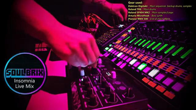 ...Caseless mod. If you want your MicroFreak to occupy less space, you can do a caseless mod.