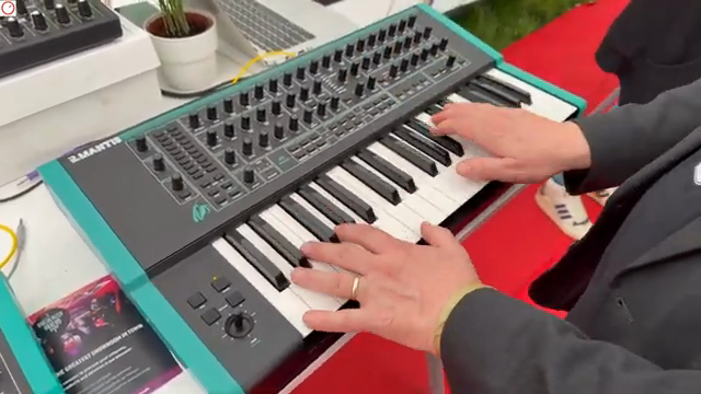 A Sonic Brawl at Superbooth: synthanatomy’s Deep Dive into the PWM Mantis 2.0