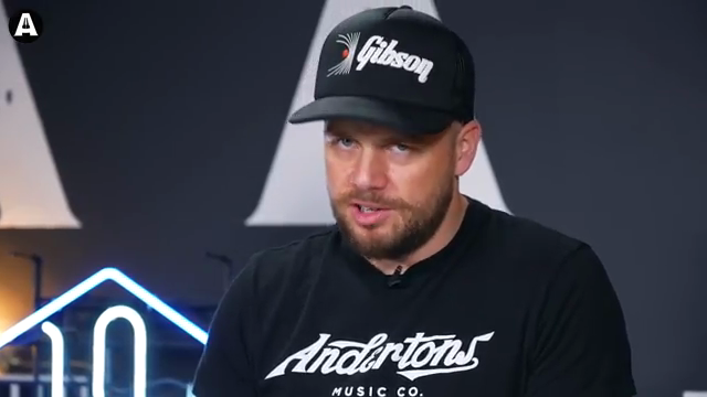 AndertonsKeyboardDept throws down a synth battle royale