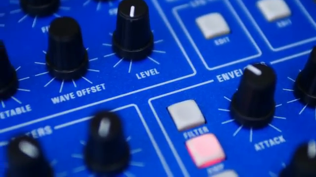 It feels and it looks like a very slick bit of kit.