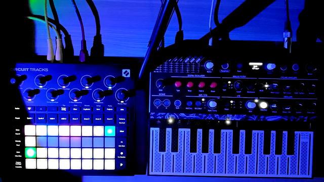 Groovy Basslines with soulbrixofficial’s MicroFreak