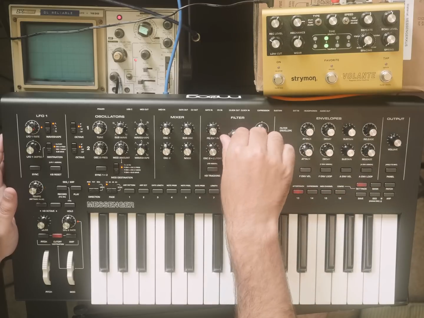 Every time I press a key, I get a random value. That's keyboard sample and hold. I like that.