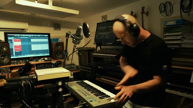 AlexBallMusic Unearths Korg’s Forgotten Music Computer