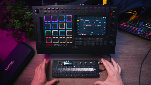 The Live 3 wipes the floor with the XY here, with combo ¼" phantom power enabled jacks, 6 audio outs...