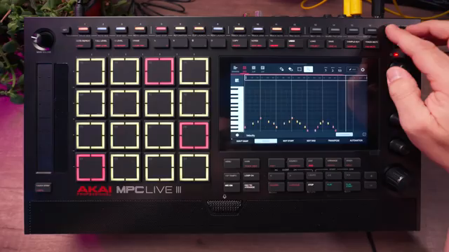 The new CPU and the RAM here are a great addition because you can really scroll through seamlessly and it helps not breaking your flow.