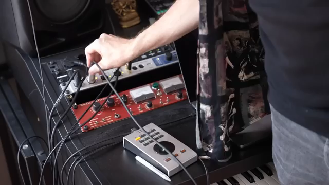 we don't even need to sing but the most important thing is that we're going to chop this out of vowel sound