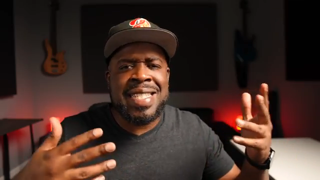 These are 16 full-size RGB MPC-E Xpressive Pads.