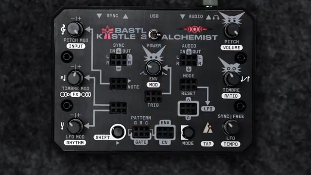 It's worth noting that morphing drone mode is exclusive to the left side of the knob.