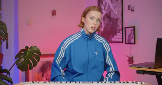 We also have a classic, wide noise filter sweep to add some movement and swooshiness to the transition and build-up.