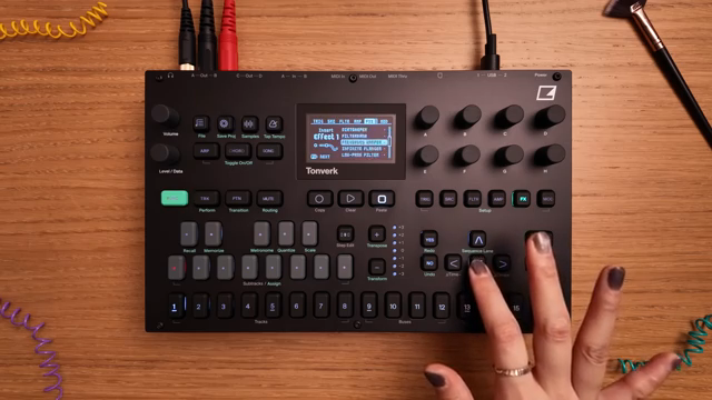 The effects machines can be modulated with two effects LFOs and can be sequenced on every track, including the bus tracks, send effects…