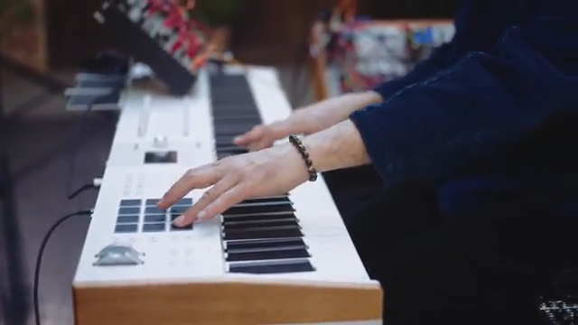 Arturia’s Hybrid Playground: Patrick Watson’s Expressive Workflow with KeyLab 88 mk3 & KeyStep Pro