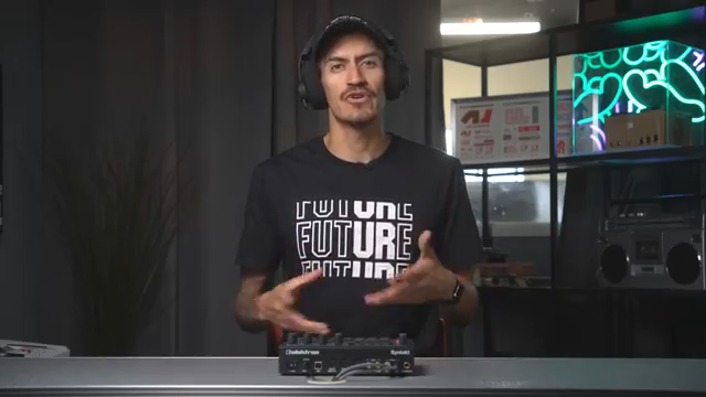 Elektron Syntakt: A Hybrid Groovebox Architecture for the Modern Beatmaker