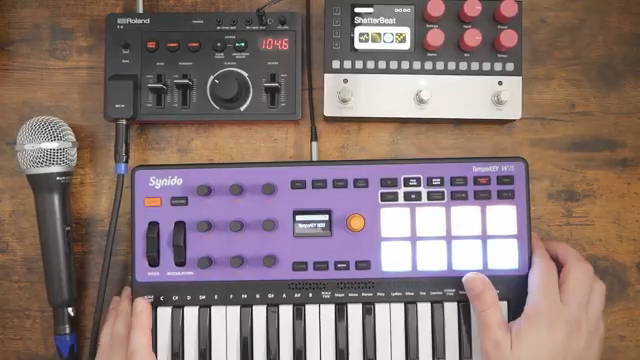 With this MIDI controller being battery powered, I'm just running off the internal battery right now, it eliminates another cable that I…