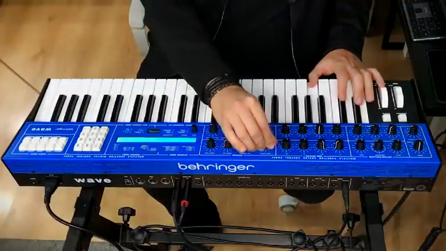 Behringer Wave: Digital Wavetable Power with Vintage Attitude