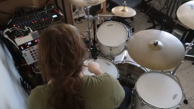 Free Beat’s KOII Drum Mashup: Sampling Mayhem with a Side of Chaos