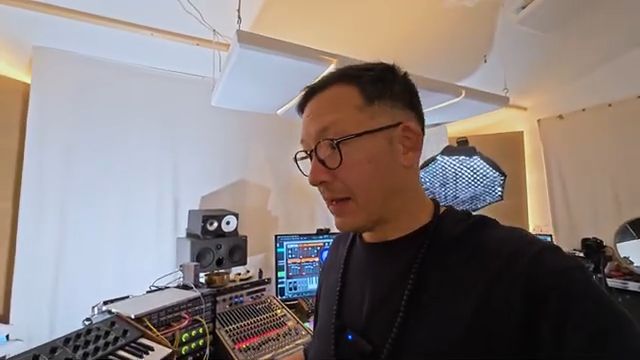 I hope that this gives you an interesting insight into where I'm at today with the studio and with the gear.