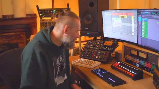 I can dial in one, two, three, four, five, six synths right in front of me without even moving around or getting out of the perfect zone…