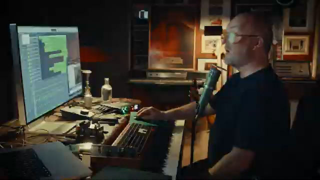 CROW HILL’s Pocket Strings: Weaving Sonic Tapestries Across Distance