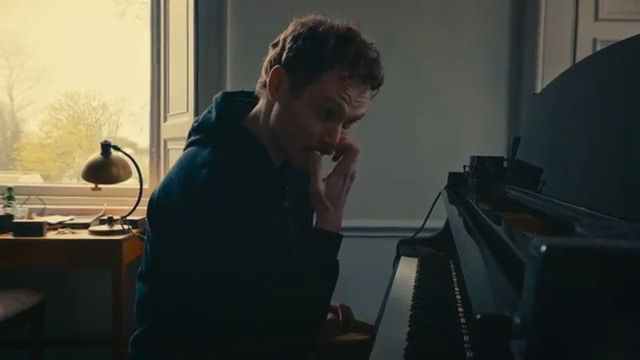 CROW HILL’s Absurdly Quiet Piano: Where Silence Sings