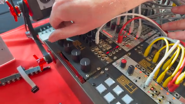 This is four big knobs that simply generate the CV, and the outputs are somewhere else in your patch.
