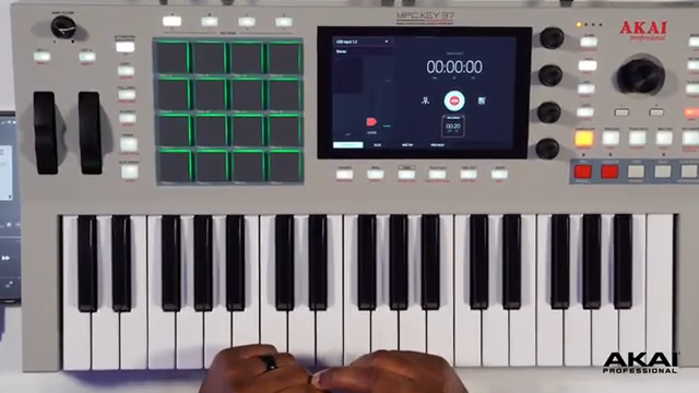 Akai Professional MPC Key 37 G2: Sampling Workflow Unleashed