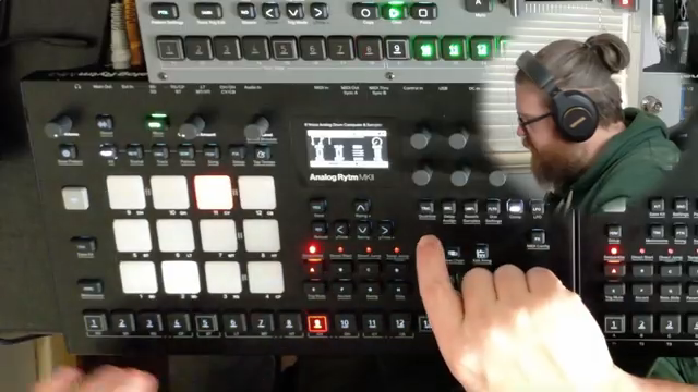 Blairy’s Beatlab Unleashes the Elektron Dark Trinity: A Rave Bunker in a Box