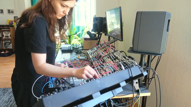 Creative Sound Harvesting with ALM – Inside ANNA Z & J.Manuel’s Modular Workflow